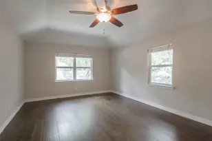 730 Bison Dr, Houston, TX 77079 - Photo 32