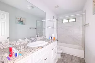 4562 Edfield St, Houston, TX 77051 - Photo 18