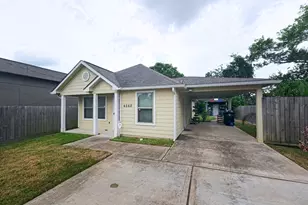 4562 Edfield St, Houston, TX 77051 - Photo 2