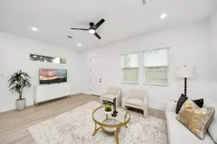 9435 Arledge St, Houston, TX 77075 - Photo 10