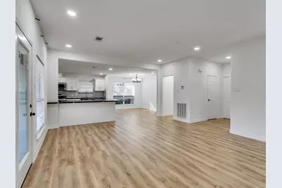 206 Doncaster Street, Conroe, TX 77303 - Photo 10