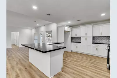 206 Doncaster Street, Conroe, TX 77303 - Photo 18