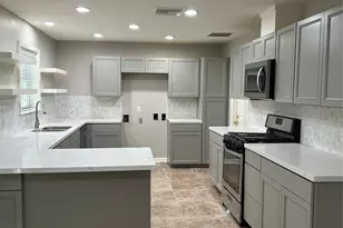 10233 Moorberry Ln, Houston, TX 77043 - Photo 6