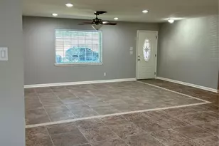 10233 Moorberry Ln, Houston, TX 77043 - Photo 2