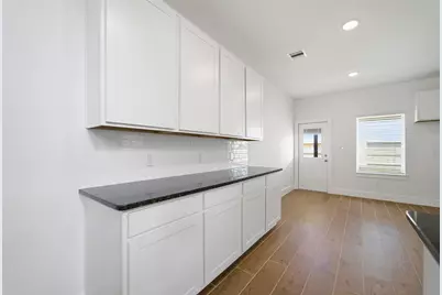 9002 Gull Canyon Drive, Baytown, TX 77521 - Photo 14