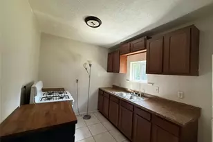 5402 Flamingo Dr, Houston, TX 77033 - Photo 6