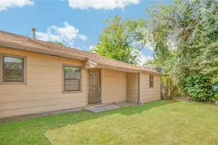 513 Farrer St, Angleton, TX 77515 - Photo 30