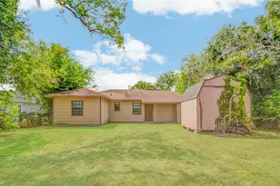 513 Farrer St, Angleton, TX 77515 - Photo 32