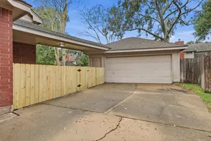 1410 Rosemeadow Dr, Houston, TX 77094 - Photo 42