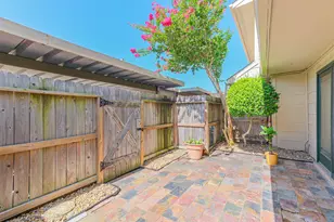 14708 Perthshire Rd, Houston, TX 77079 - Photo 16