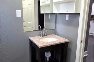 5701 County Rd 288, Angleton, TX 77515 - Photo 10