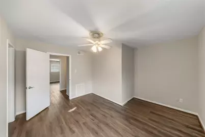 515 Tallowood Road #23, Houston, TX 77024 - Photo 20