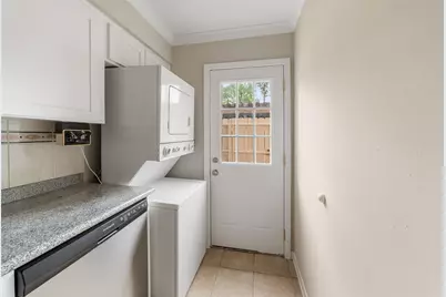 515 Tallowood Road #23, Houston, TX 77024 - Photo 22