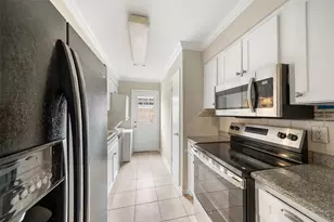 515 Tallowood Rd, Houston, TX 77024 - Photo 4