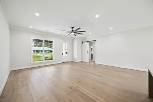 1441 Freedonia Dr, Houston, TX 77055 - Photo 10