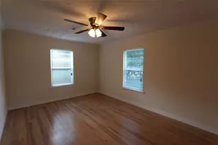 6506 Sivley St, Houston, TX 77055 - Photo 8