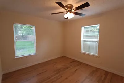 6506 Sivley Street, Houston, TX 77055 - Photo 10