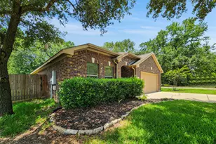 922 Fife Dr, Conroe, TX 77301 - Photo 14
