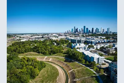 1441 East Street #207, Houston, TX 77007 - Photo 2