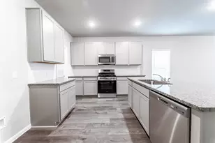 3187 Savannah Rose Dr, Angleton, TX 77515 - Photo 8