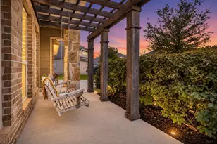 313 Brock's Ct, Montgomery, TX 77356 - Photo 2