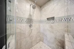 8417 Folkstone Ln, Houston, TX 77075 - Photo 32