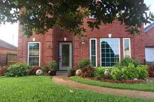 8417 Folkstone Ln, Houston, TX 77075 - Photo 1