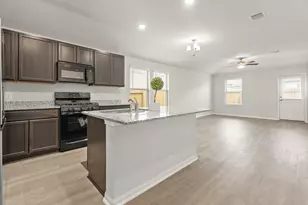 5345 Basquiat Dr, Houston, TX 77048 - Photo 4
