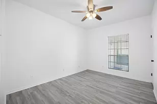 6500 Harbor Town Dr, Houston, TX 77036 - Photo 18