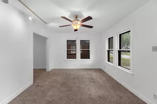 512 Gale St, Houston, TX 77009 - Photo 10