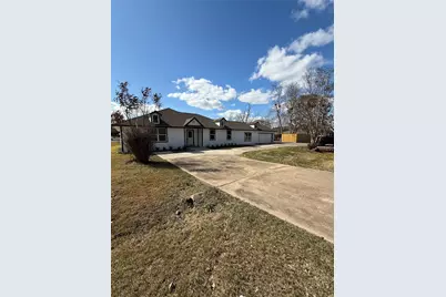 1214 Main Street, Alvin, TX 77511 - Photo 2