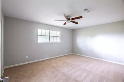 102 Sue Lane, Highlands, TX 77562 - Photo 12