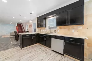 14047 Maximos Dr, Houston, TX 77083 - Photo 8