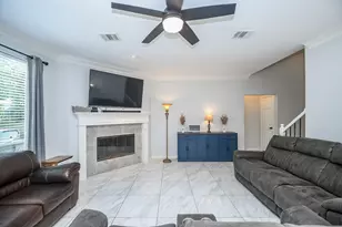 17419 Marigold Dr, Sugar Land, TX 77479 - Photo 8