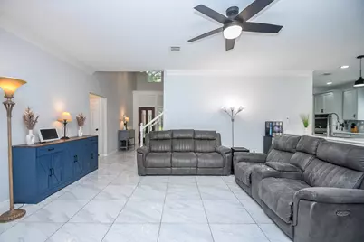 17419 Marigold Drive, Sugar Land, TX 77479 - Photo 6