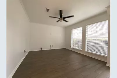 10682 Hazelhurst Drive #14, Houston, TX 77043 - Photo 6