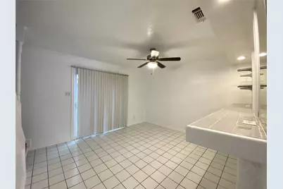 10682 Hazelhurst Drive #14, Houston, TX 77043 - Photo 12