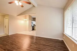 2718 N Brompton Dr, Pearland, TX 77584 - Photo 4