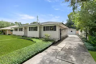 5707 Kuldell Dr, Houston, TX 77096 - Photo 2