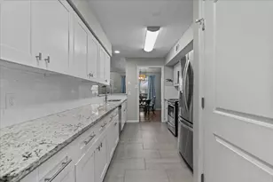 59 Hideaway Dr, Friendswood, TX 77546 - Photo 10