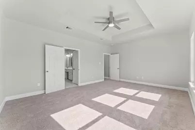 8155 Crestview Drive, Houston, TX 77028 - Photo 14