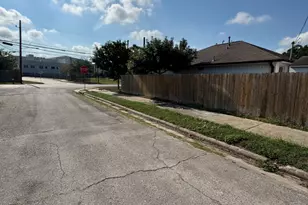 3317 Pease St, Houston, TX 77003 - Photo 6