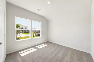 14215 Spg Vly Dr, Conroe, TX 77303 - Photo 18