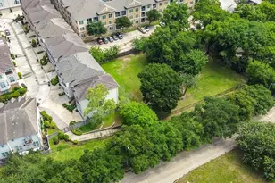 2127 Stacy Glen, Houston, TX 77008 - Photo 34