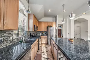 411 Green Cedar Dr, League City, TX 77573 - Photo 12