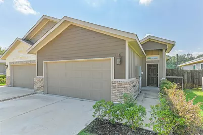 122 Wickersham #B, Conroe, TX 77304 - Photo 1