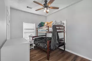 905 43rd St, Galveston, TX 77550 - Photo 40