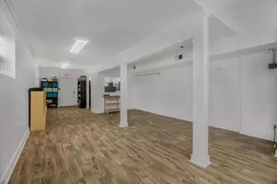 905 43rd St, Galveston, TX 77550 - Photo 8