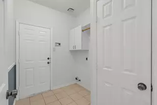 67 E Sterling Pond Cir, The Woodlands, TX 77382 - Photo 20