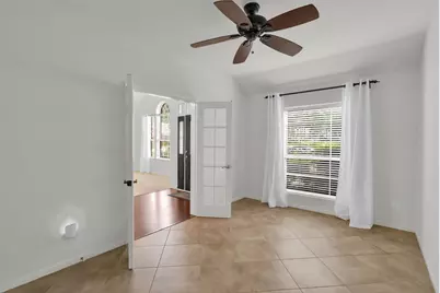 67 E Sterling Pond Circle, The Woodlands, TX 77382 - Photo 12